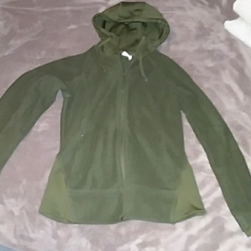 *Columbia fitted sweater shell